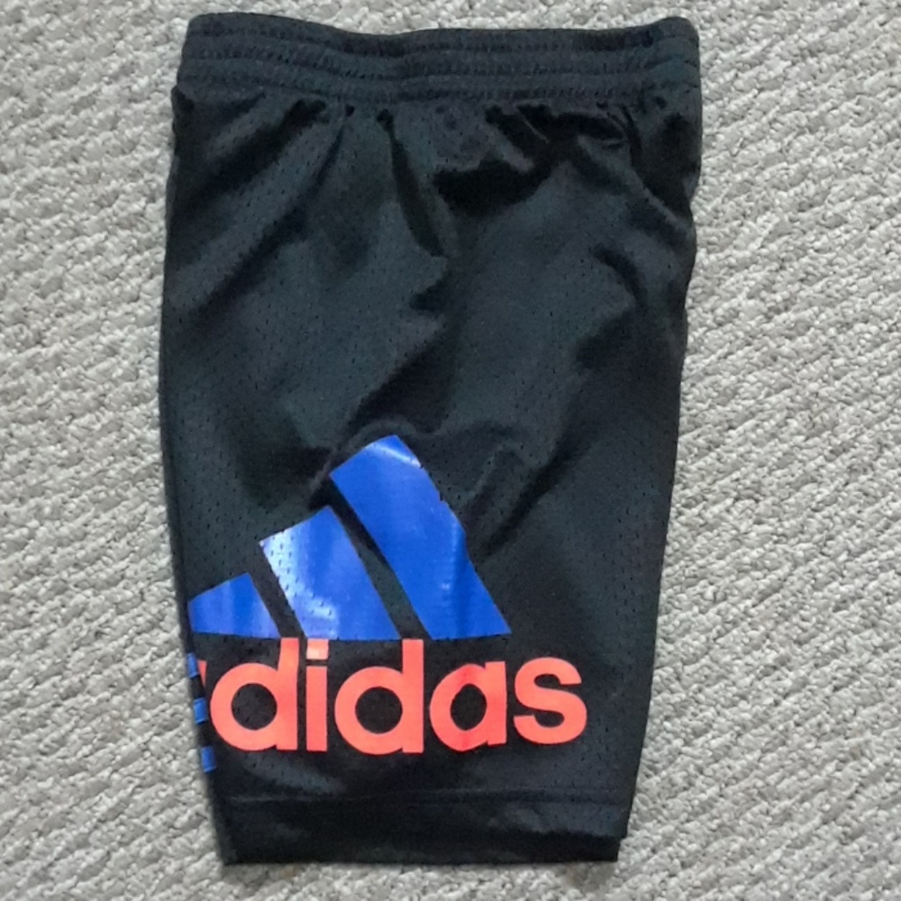 ADIDAS SHIRTS KIDS BOY 5 TO 6 YEARS OLD - Picture 2 of 7